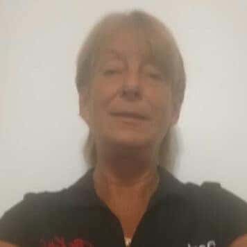 Darlene  Challacombe 