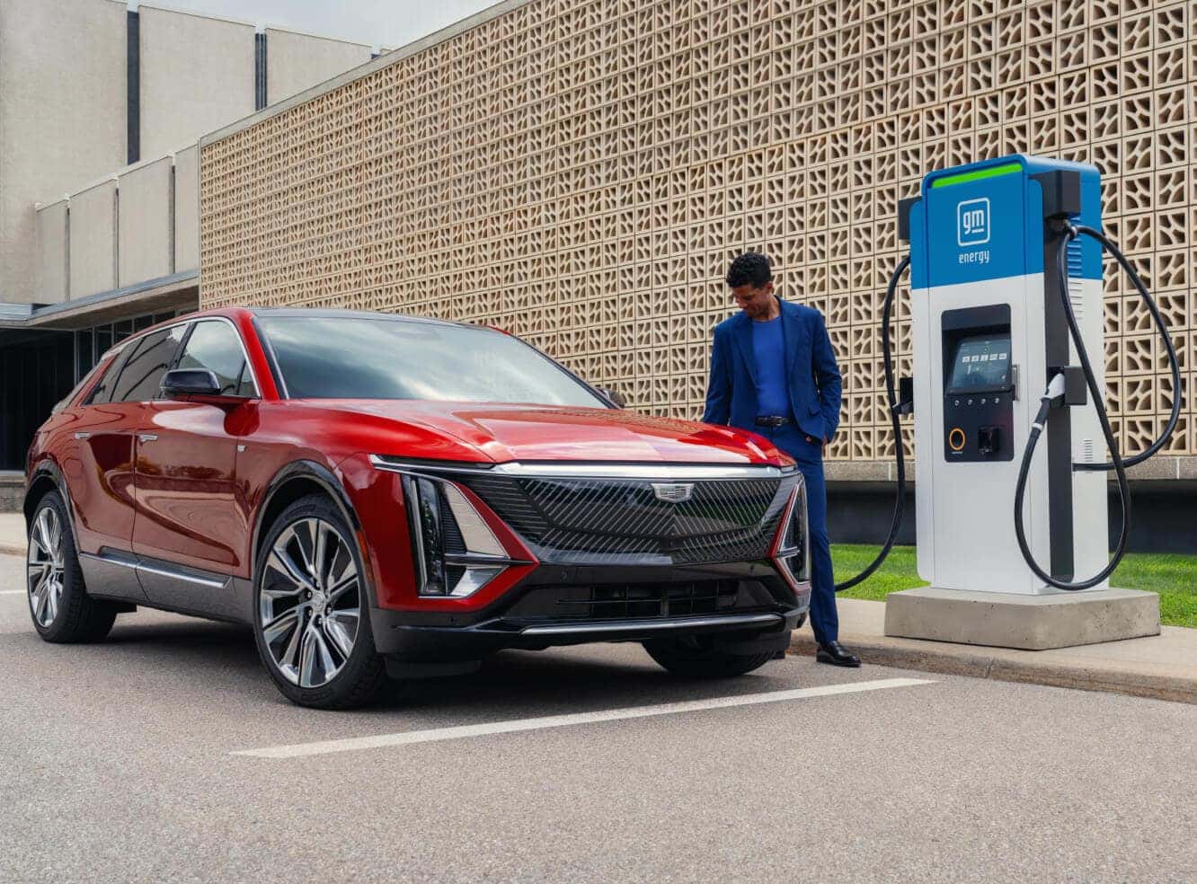 Cadillac LYRIQ Charging