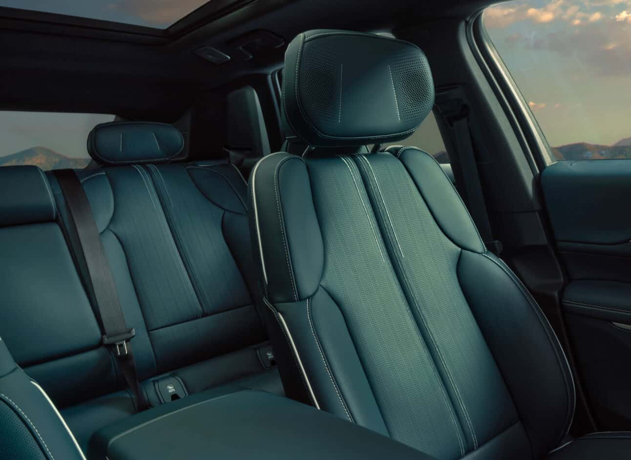Cadillac LYRIQ Signature Sport Interior