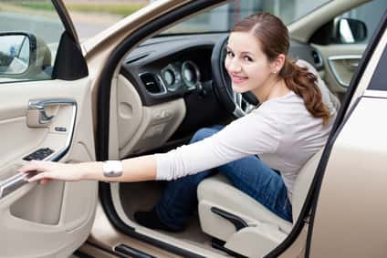 buying a car. Lady In New car