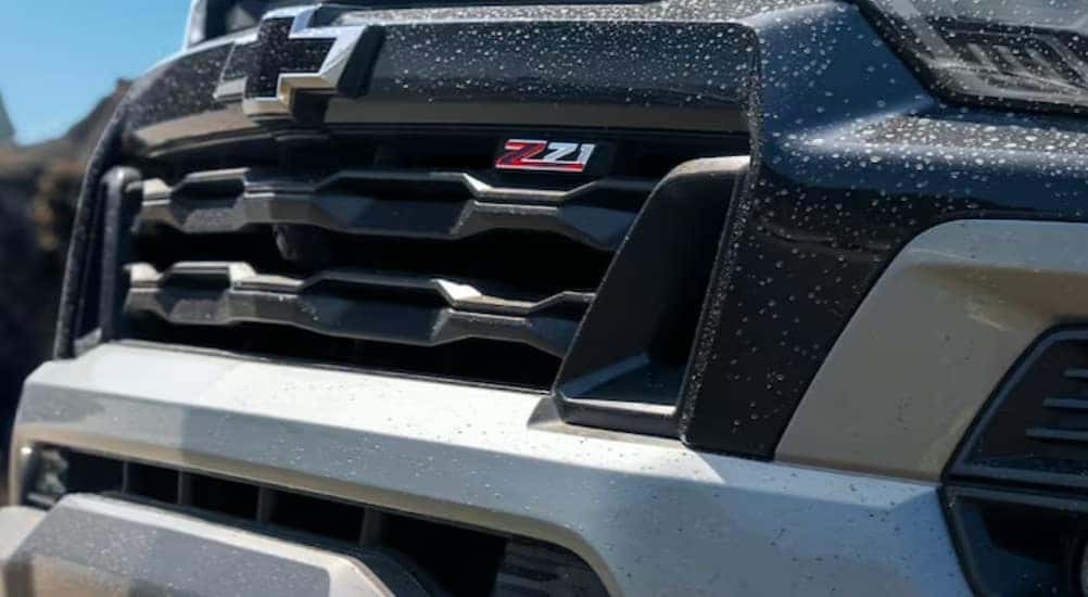 A close-up of the grille on a 2024 Chevy Colorado Z71 is shown.