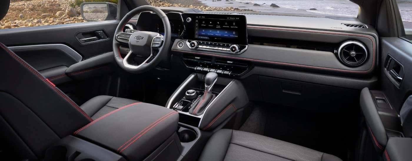 The interior of a 2025 Chevy Colorado for sale near Colonie.