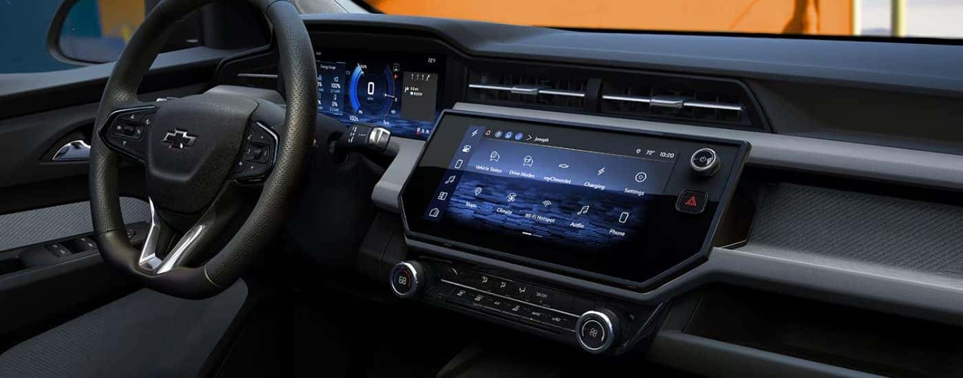 Black interior and infotainment in a 2027 Chevy Bolt for sale near Colonie