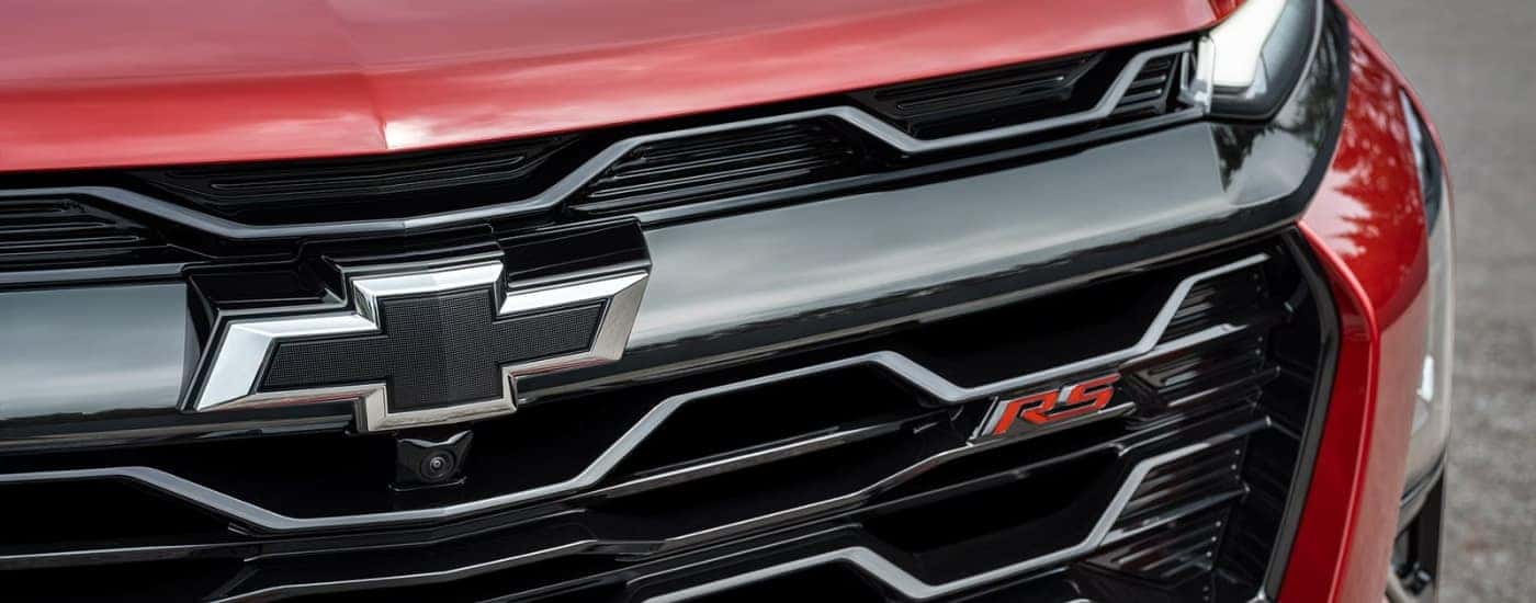 Grille on a red 2025 Chevy Equinox RS