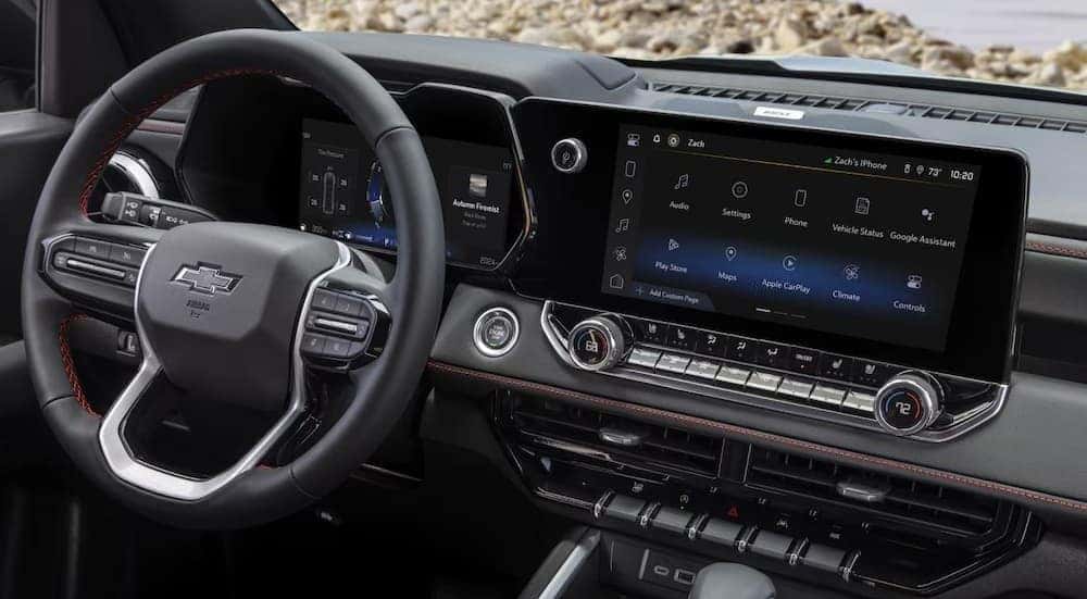 Black dash in a 2026 Chevy Colorado.