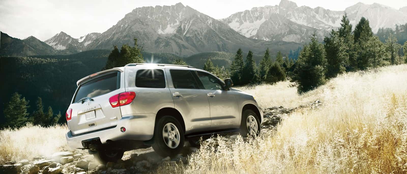 2016-Toyota-Sequoia1