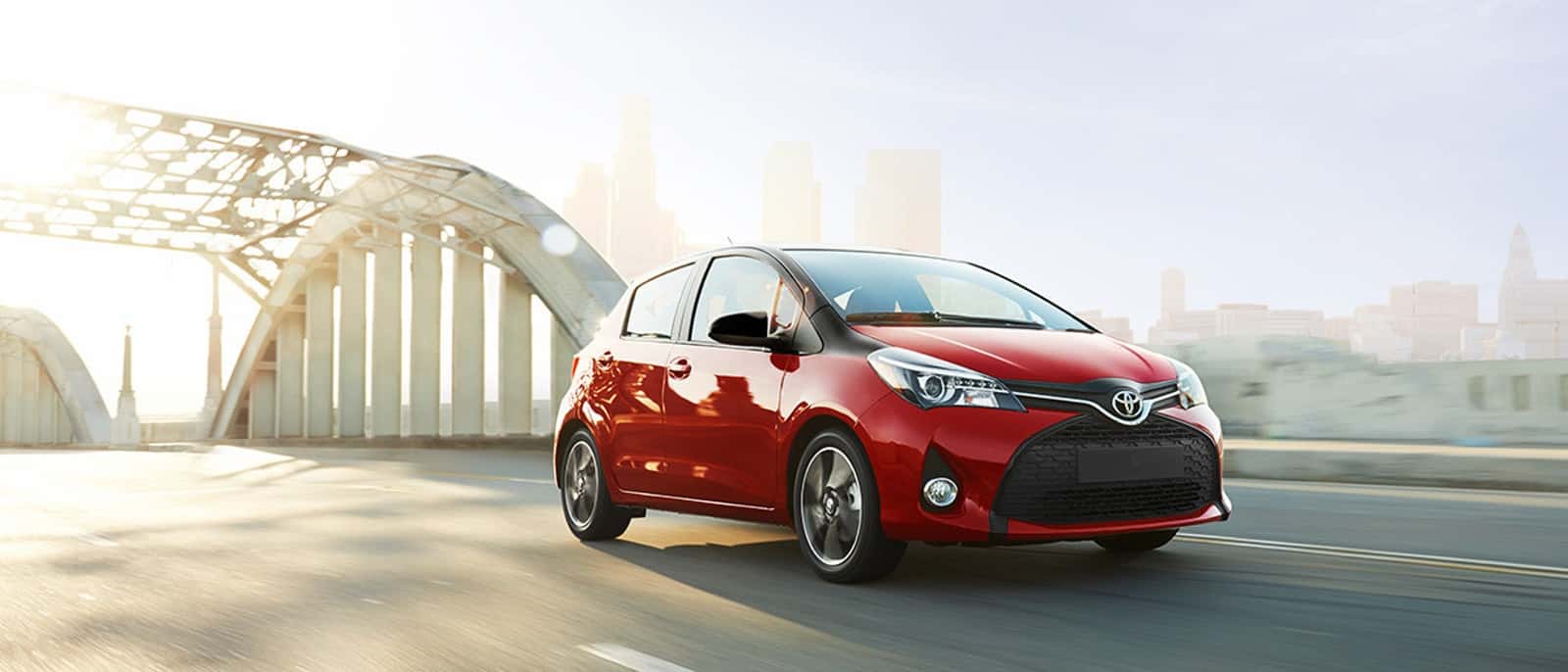 2016 Toyota Yaris Red