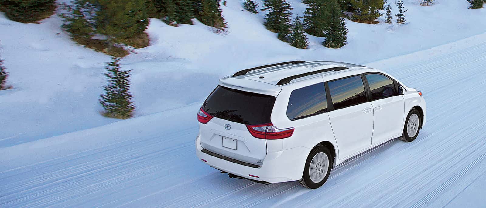 2016 Toyota Sienna back view