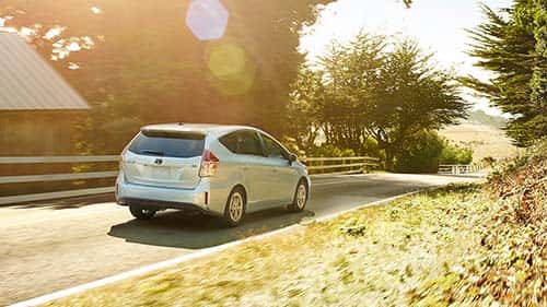 2016-Toyota-Prius-v
