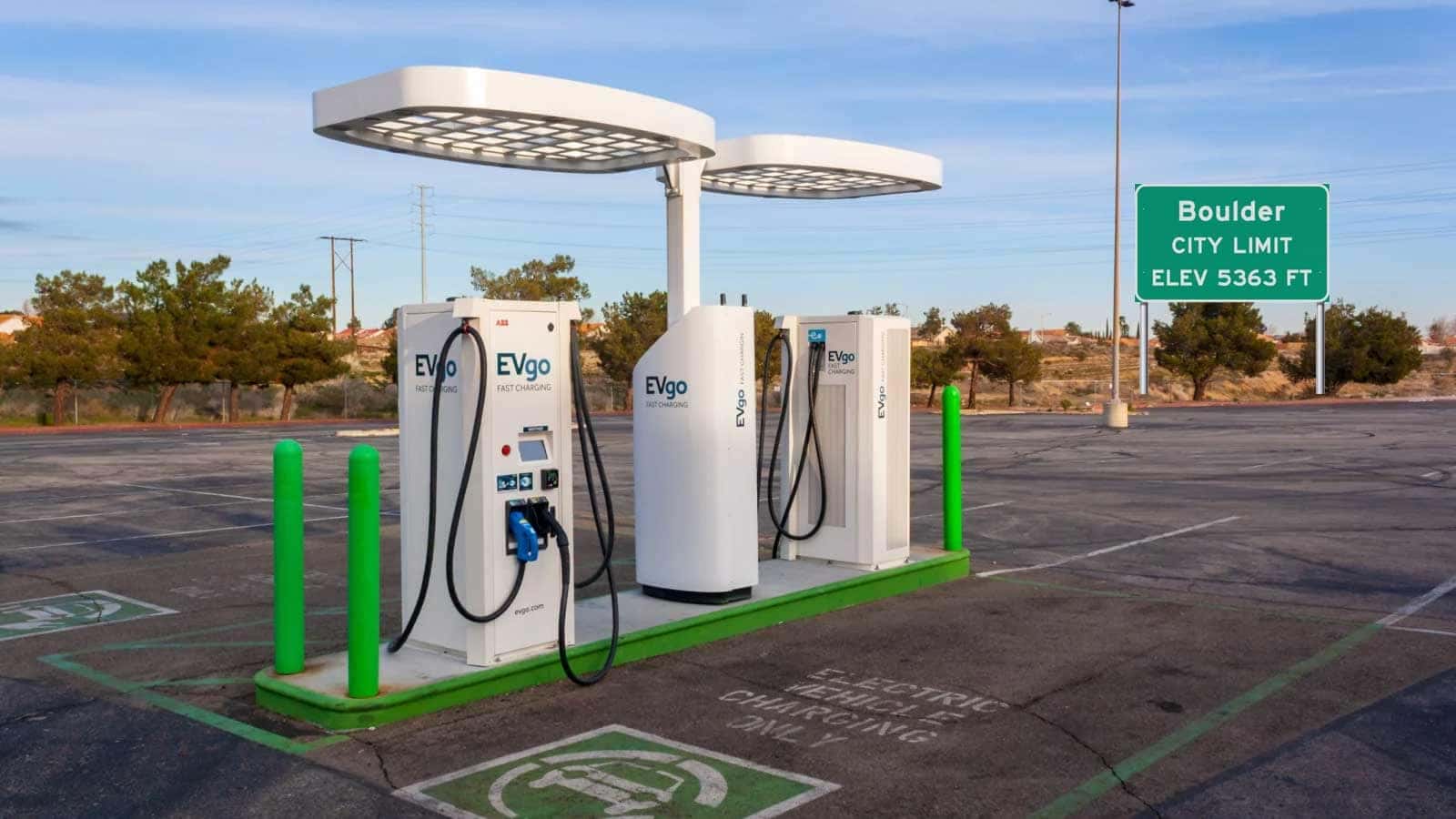 Free hybrid charging stations near me discount