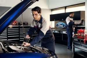 ford-service-tech-2