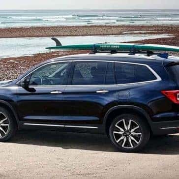 2019 Honda Pilot with surfboard