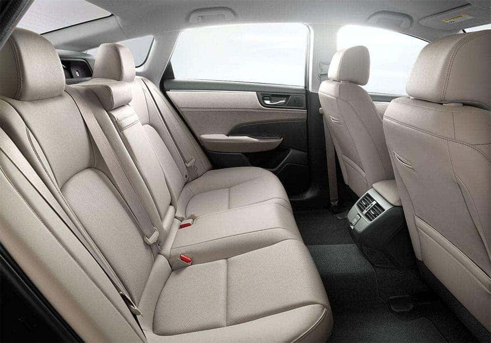 2019-Honda-Clarity-five-passenger-seating