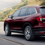 2020 Honda Pilot on curvy road