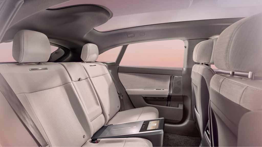 RR_GT_INTERIOR_REAR-SEATS