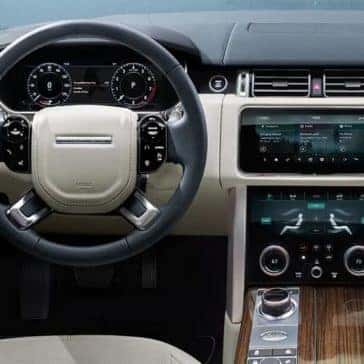 2020 Range Rover Dash