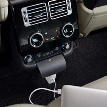 2020 Range Rover USBs and Outlets