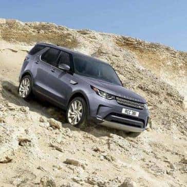 2020-Land-Rover-Discovery-Going-Downhill