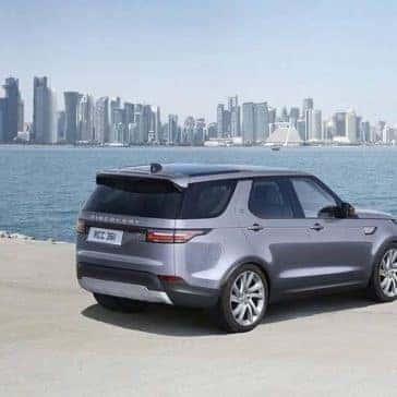 2020-Land-Rover-Discovery-Rear