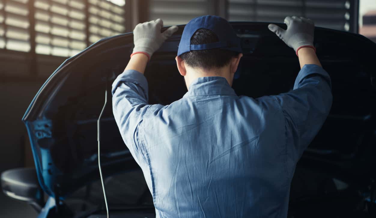 Does Mercedes-Benz of Fairfield Offer Service A and B?
