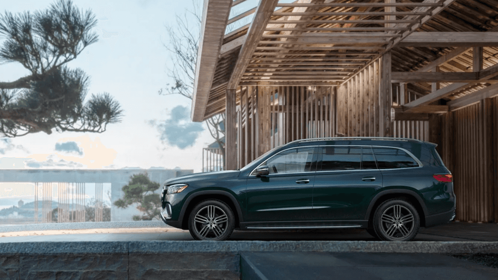 2024 MercedesBenz GLS St. Charles Car Dealerships