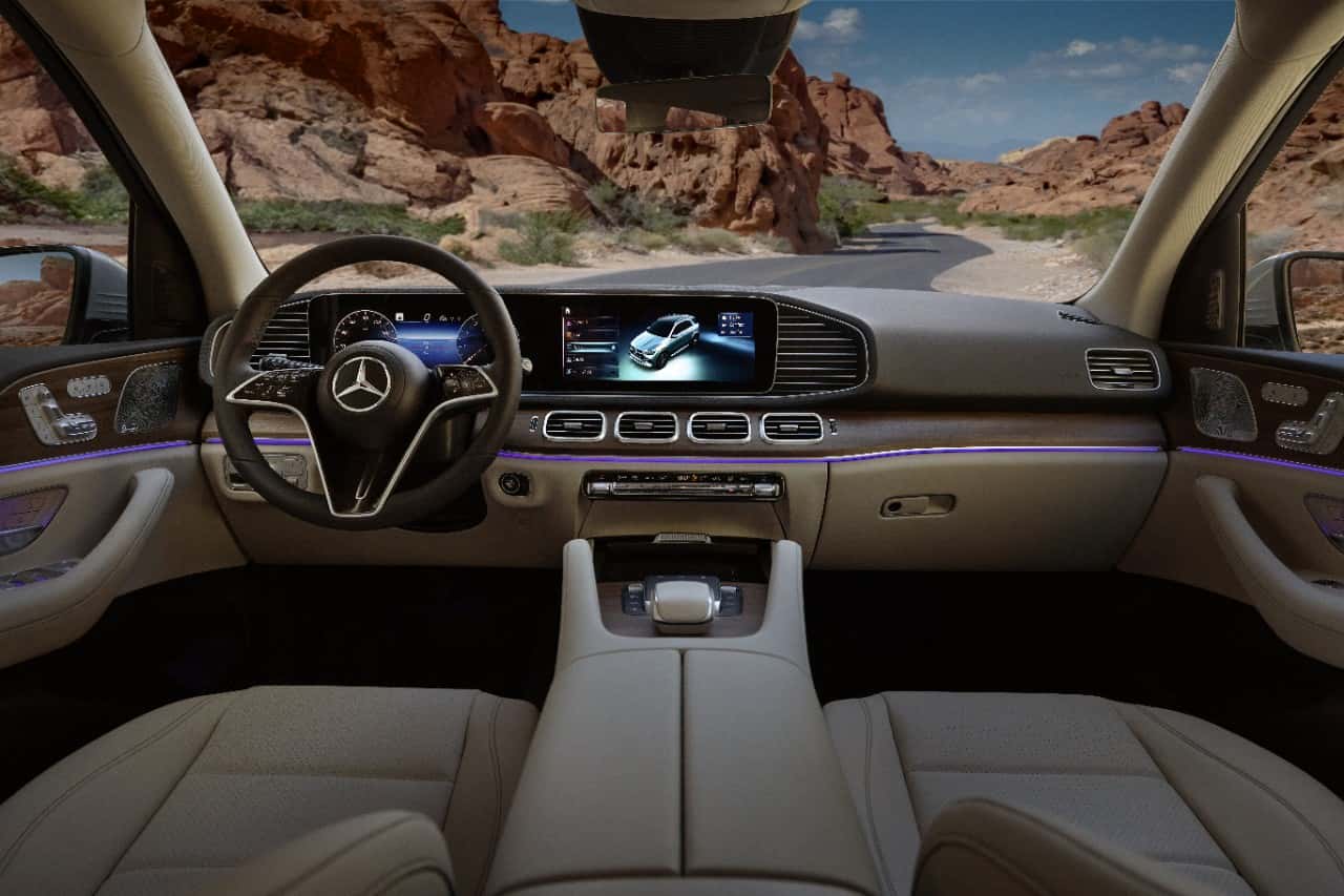 Dashboard of the Mercedes-Benz GLE, one of the best Mercedes-Benz SUVs for road trips