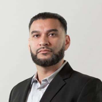 Adrian Valenciana