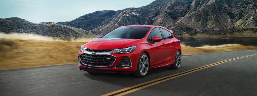 2019 Chevrolet Cruze Hatch: Engines Options & Specs near Skokie, IL