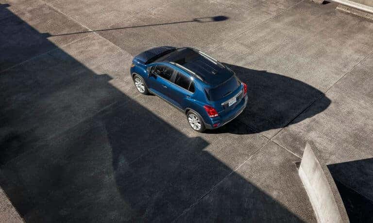 19ChevyTrax_BirdsEyeViewOfTopOfCar_5x3
