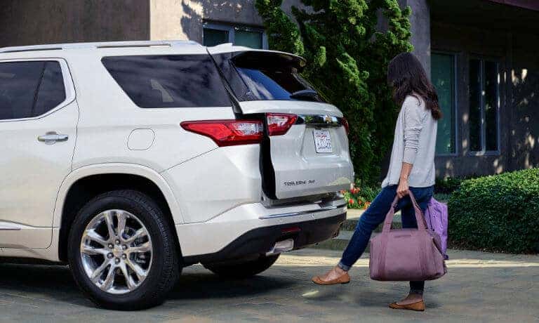 2020 Chevy Traverse Exterior Woman Using Liftgate Sensor