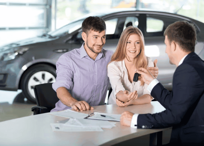 Avon-Kia-Dealership---auto-financing-available