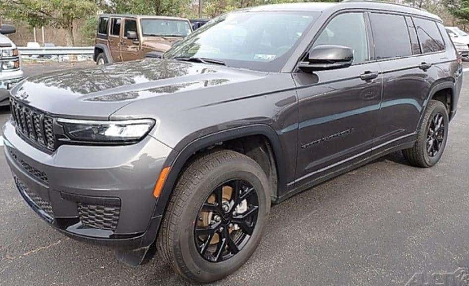 2025 Jeep Grand Cherokee L Laredo Altitude X 4x4- Lease for $259/month!*