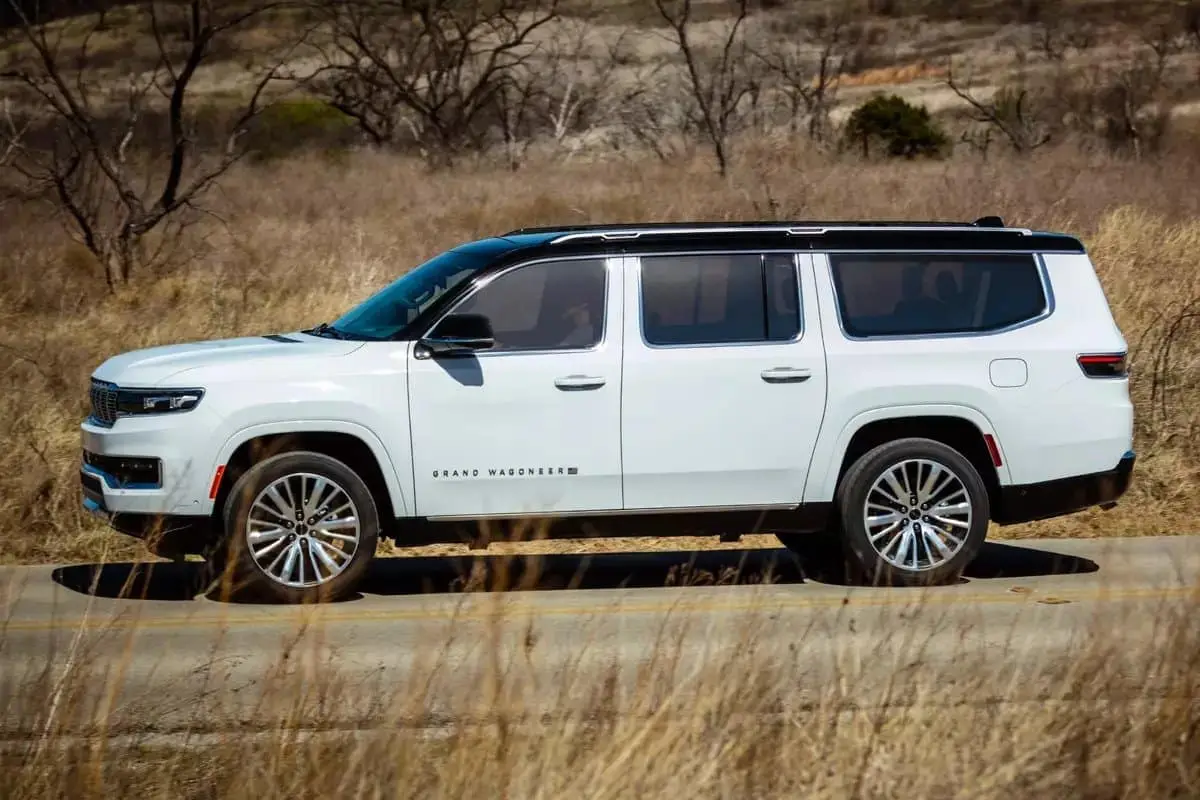 2023 Grand Wagoneer Towing Capacity Safford Brown CDJR of Sterling