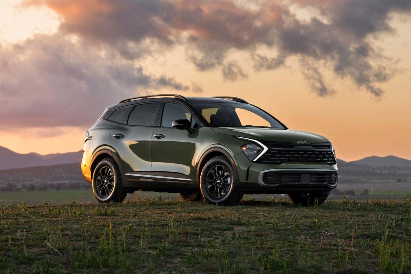 2025 kia sportage in front of the sunset