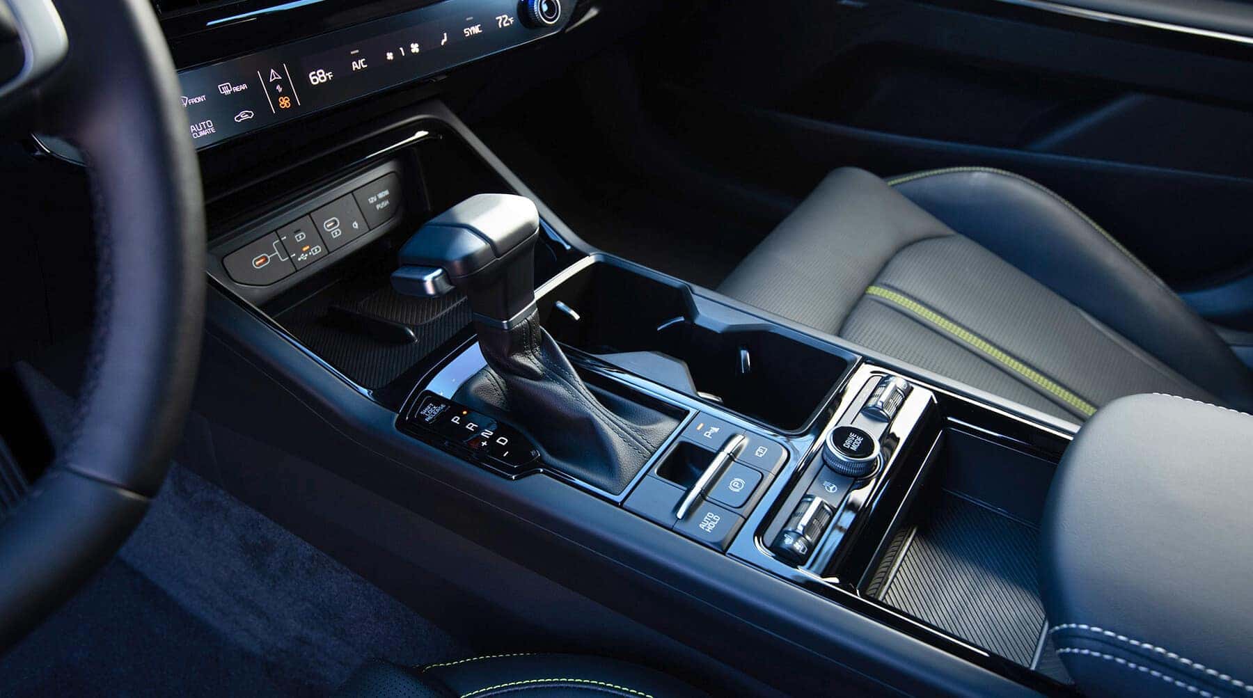 2025 KIA K5 interior detail