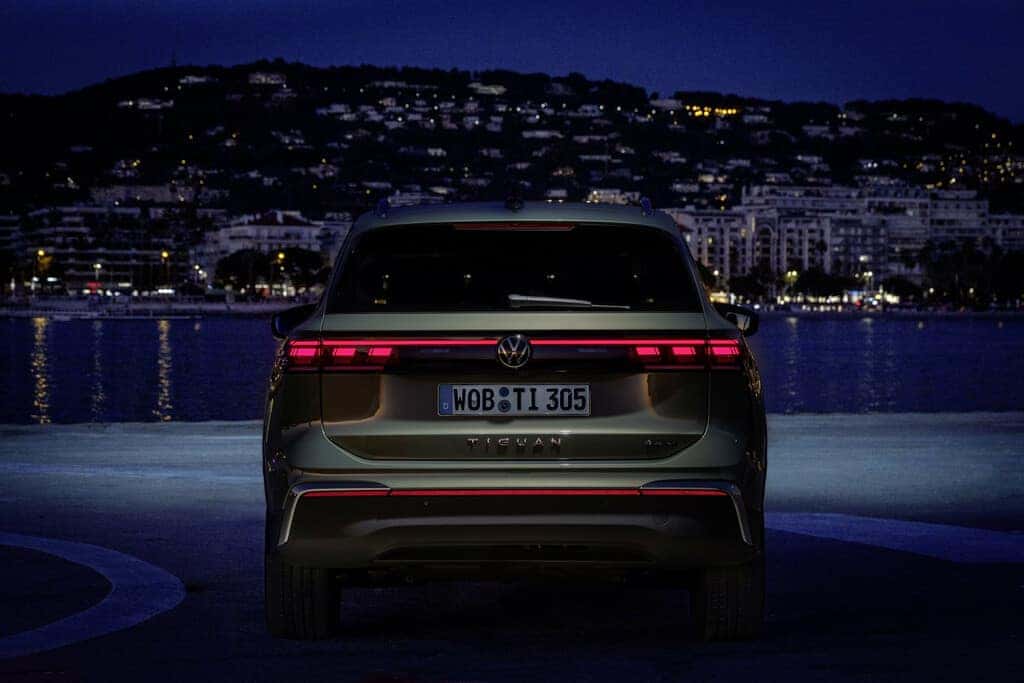 Silver Volkswagen Tiguan SUV Rear Bumper