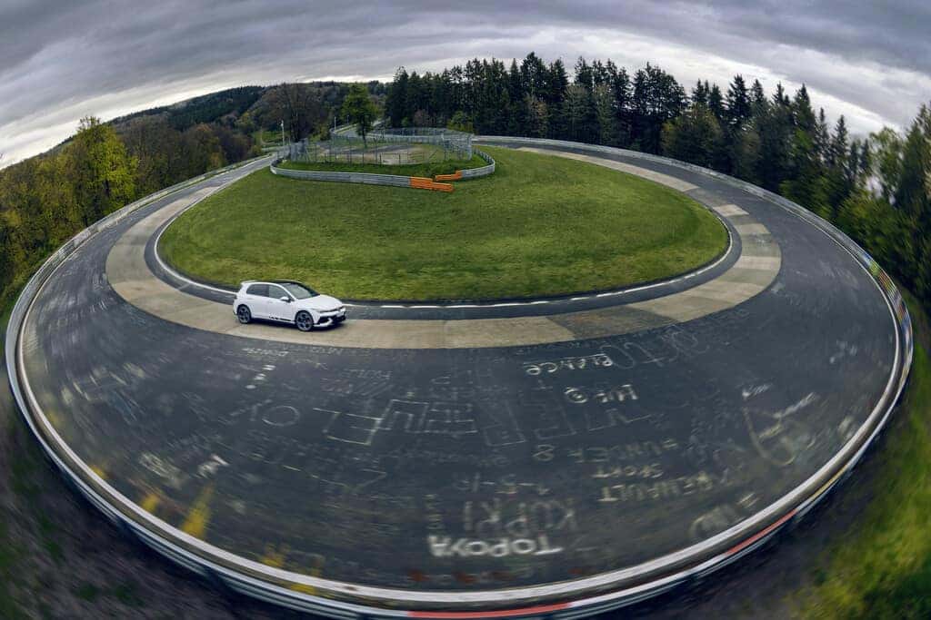 White Volkswagen Golf GTI ClubSport RaceTrack Green Trees Grass